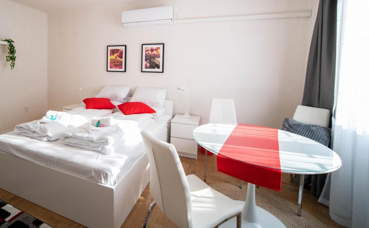Free Parking Riverwalk Home - 4 Ppl,Wi-Fi,Ac, Tv Budapest Ngoại thất bức ảnh